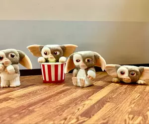 capsule flockies驚喜推出《小精靈/Gremlins》1984年款恐怖喜劇片主題扭蛋商品