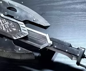 玩家手做「魔物獵人」充能斧變形武器 真的可以像遊戲那樣變形成劍模式以及斧模式兩種類型