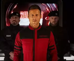 當《Running Man》加上《飢餓遊戲》就變成了《逃亡遊戲（The Running Man）》你能躲過追殺30天嗎？