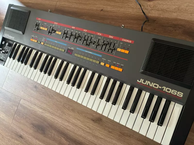 《驚人二手商品》日本網友購入故障中古電子琴 拆開來發現驚人的BUG……