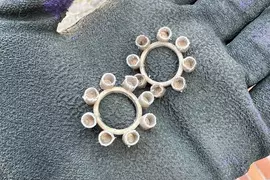 《老人才知道的玩具》他撿到這個東西讓網友們超懷念 其實鄉下地區趕熊依然很實用？