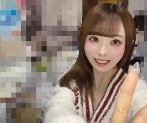 正妹網友意味深長的來了一句「憂鬱讓你房間凌亂，還是凌亂讓你感到憂鬱」，結果吸引來了500多萬網友關心她的房間？