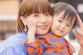 《作家松井蒼馬》家人照片設成桌布讓他天天有幹勁 即便他根本不知道照片中的人是誰