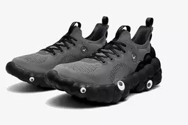 大阪萬博商品《脈脈運動鞋》黑灰帥氣版 限量2025雙在11月13號這天全新推出