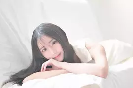 九頭身寫真女郎《齋藤恭代》網友表示:注意力完全被她吸引，某種意義上比K-1選手還厲害(大心)