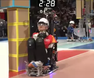 《日本高職機器人大賽》洗分奪冠引爆網友議論 也有人稱讚冠軍團隊讀透規則書