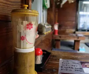 日本古早味餐廳特有的《懷舊筷子筒》網友陸續分享自己曾經在哪裡看過