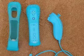 日本網友入手《稀有Wii控制器》世上只有5000組的水藍色雙節棍