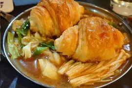 《可頌鍋》日本龜戶爆紅奇葩美食 不只賣浮誇視覺而是確實很美味