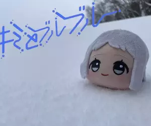 跟布偶娃娃一起生活的《娃活》可以分成兩大派 它是你的分身還是夥伴呢？