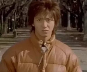 木村拓哉在《HERO》中所穿的「A Bathing Ape」羽絨外套25週年限定款式正式發售　