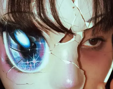 社群風潮《面具下的臉迷因》因為能呈現各種憔悴反差而爆紅