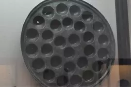 《龐貝城出土羅馬古文物》大阪人一看超眼熟 這不就是章魚燒烤盤嗎？