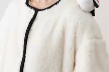 宜得利家居「Deco Home」系列 冬季可穿毛毯登場 停在肩膀上的銀喉長尾山雀超可愛❤