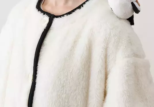 宜得利家居「Deco Home」系列 冬季可穿毛毯登場 停在肩膀上的銀喉長尾山雀超可愛❤