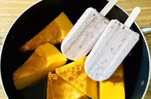 《紅豆冰棒煮南瓜》乍看像是在玩食物的神秘料理 其實代替一般紅豆超方便