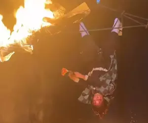 COSER挑戰《史上最硬COSPLAY攝影》為了化身炭治郎豁出去了