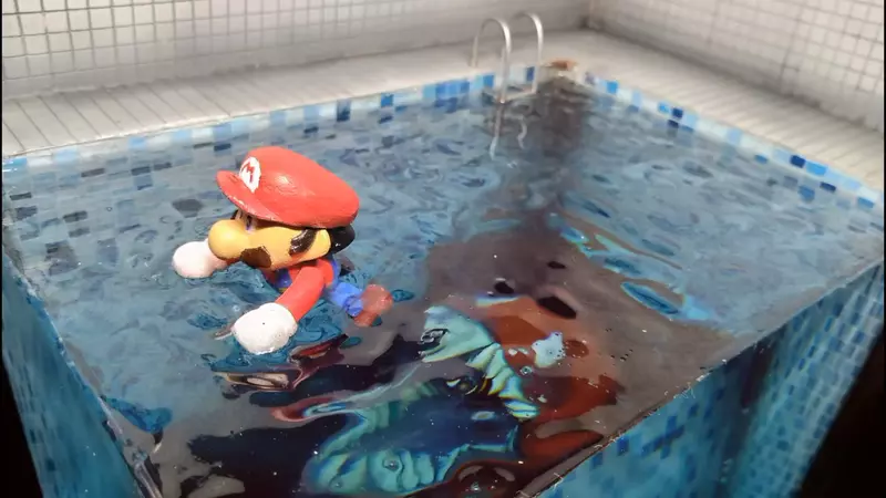 超級瑪莉歐場景製作 因為對遊戲裡的鰻魚產生巨大陰影而創作的作品