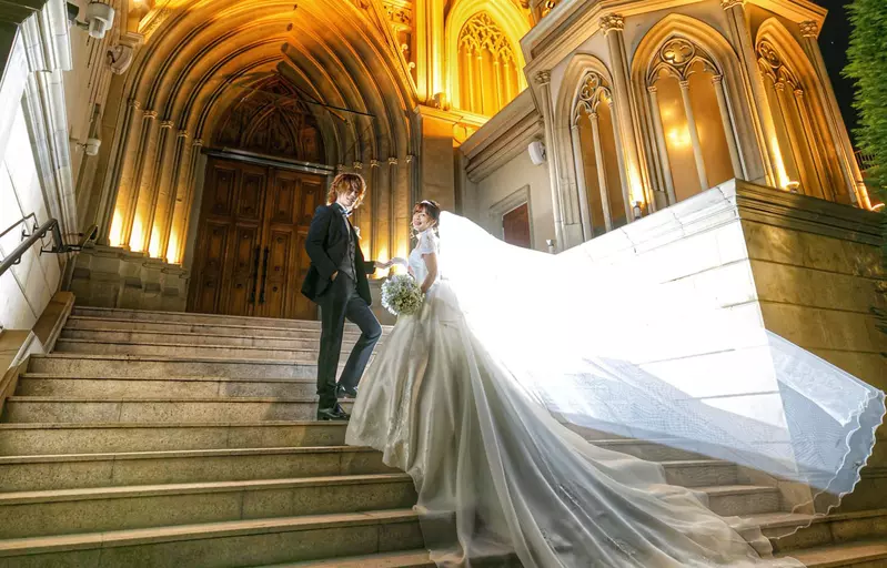 靠著拍攝《超美婚紗照》爆紅的日本網紅 但是多年後卻宣布離婚了……