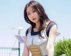 H罩杯寫真偶像《天野ちよ》自己向網友募集的搞笑P圖比賽開始