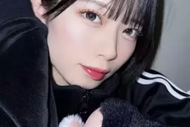 胸圍瞬間大增的《爆乳偶像水宙翠》分享自拍照讓網友們全都誤會了