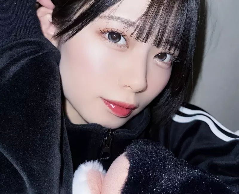 胸圍瞬間大增的《爆乳偶像水宙翠》分享自拍照讓網友們全都誤會了