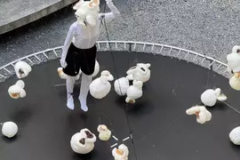 《武藏野美術大學》今年度畢業展覽話題作品 重現爆米花躍動的模樣