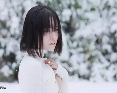 YouTuber《Rin的鄉村生活》謎一般搬去鄉下生活的正妹「星野凜」寫真集初登場