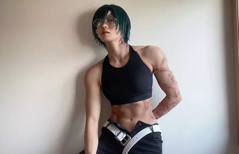 咒術迴戰cos《禪院真希》隨著動畫第三季開播「桃兎もも」之前的角色扮演照片又又又紅起來啦