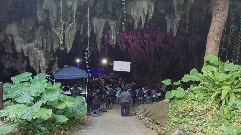 在鐘乳洞辦活動的《聲優花宮初奈》粉絲直呼生平第一次看到有人這麼狂