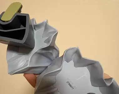 網友分享《現在的模型會把下半身封死》這不是讓那些愛看大腿的人沒東西可看嗎？