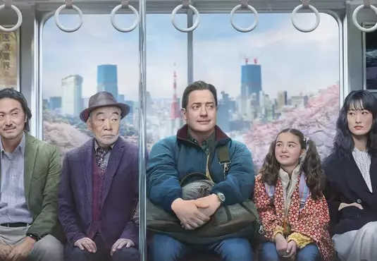 來顆爛番茄｜布蘭登費雪《日租家庭 (Rental Family)》是溫馨還是膚淺的電影？