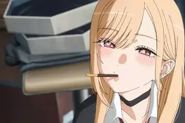 必須擁有的香香海夢《戀上換裝娃娃 一番賞》餵食POCKY的樣子太迷人啦