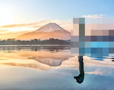 拍富士山美景的攝影師被亂入 開玩笑說這難道就是傳聞中的水怪嗎(誤)