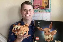 Reddit網友分享用《樂高伊布》變向做成一隻大牙狸