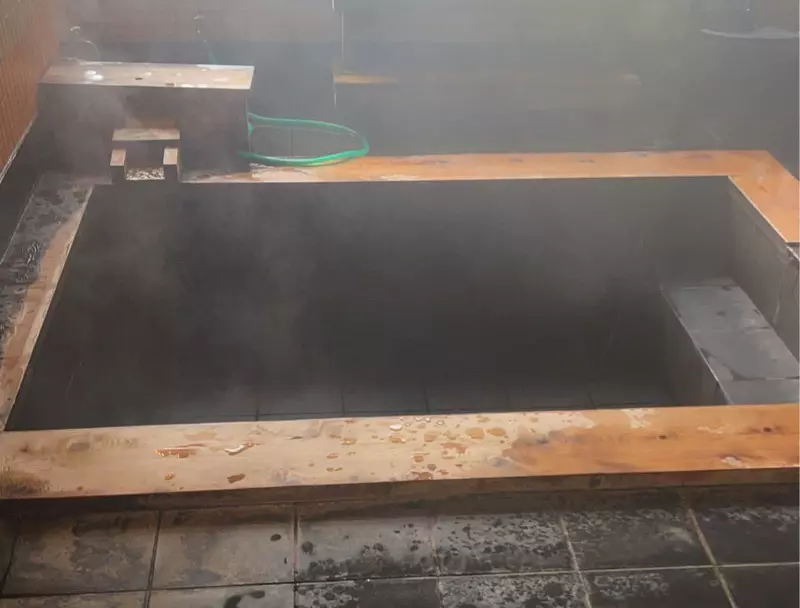 日本溫泉旅館大忌《拔掉溫泉浴池塞》日本人竟然也會幹出這種事