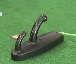 三溫暖業者在掛勾偷裝攝影機 偷拍被逮還說這是為了防盜目的才裝的，只是碰巧拍到了客人的裸體...