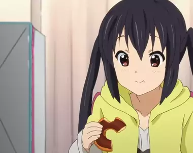 《梓喵吃甜甜圈》網友吐槽她的吃法太骯髒 粉絲們出面捍衛她的名譽了