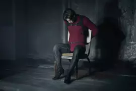 《惡靈古堡9：安魂曲》玩家做出艾達王服裝Mod，想不到里昂穿上後也是挺適合的呢