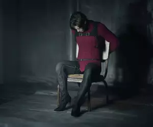 《惡靈古堡9：安魂曲》玩家做出艾達王服裝Mod，想不到里昂穿上後也是挺適合的呢