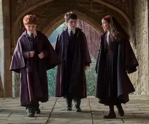 HBO Max 影集版《哈利波特》首支預告 新三人組帶影迷重返霍格華茲