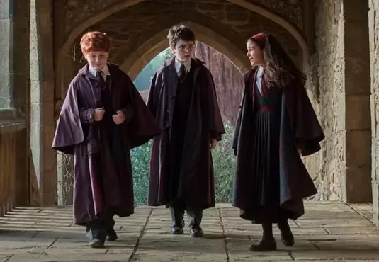 HBO Max 影集版《哈利波特》首支預告 新三人組帶影迷重返霍格華茲