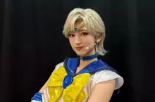 掀起超人氣的《美少女戰士》天王遙演員「梶川愛美」成為話題，帥氣英姿擄獲大量粉絲的心