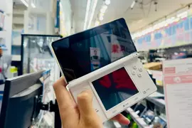 日本二手店宣稱拿到一台《未使用3DS主機》卻拆封還用手摸引爆爭議了