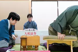 《進擊的將棋》巨人挑戰名人頭銜引爆議論 這是巨大化還是替身使者？