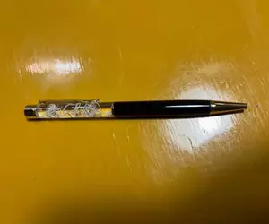 【蟲蟲密集注意】網友分享《寄生蟲原子筆》在透明筆管內加入多條寄生蟲這可怕效果直接拉滿