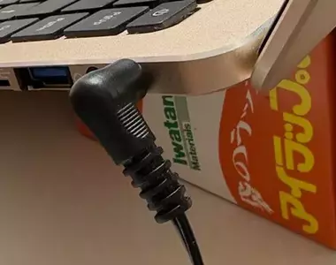 用完的空盒不要丟，網友分享「岩谷食品塑膠袋」包裝的特別用法，對於使用筆電的朋友來說超友善