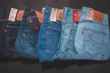 在野外放置play20年的牛仔褲最後會變怎樣？只能說還沒被自然分解的話，最終也變成了超級破損牛仔褲了吧(笑)