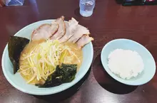 知名編劇抱怨《點拉麵套餐卻先上白飯》引爆日本網友大論戰