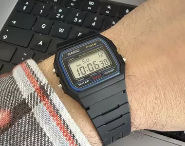 他呼籲放棄Apple Watch改戴《卡西歐手錶》引發世界各國的網友讚賞了